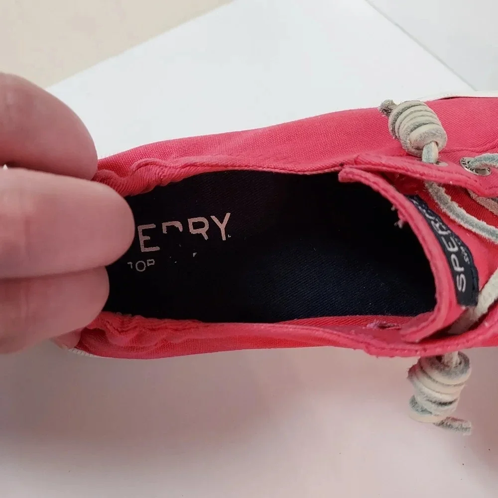 Sperry Women’s Crest Ebb Raspberry Canvas Lace Up Sneakers in Size 7.5M